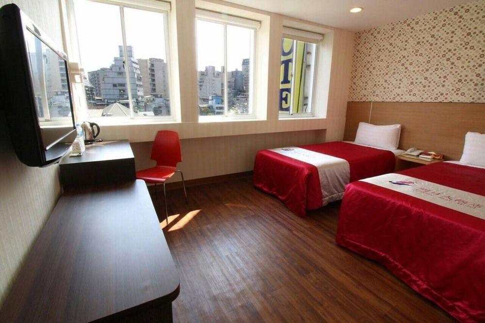 Tomorrow Hotel Taipei Esterno foto