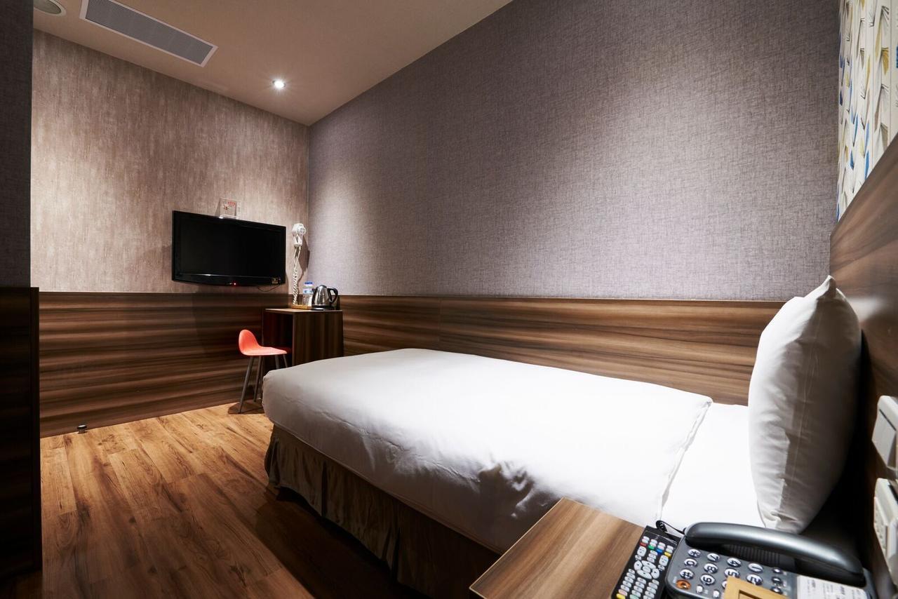 Tomorrow Hotel Taipei Esterno foto