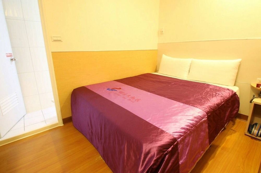 Tomorrow Hotel Taipei Esterno foto