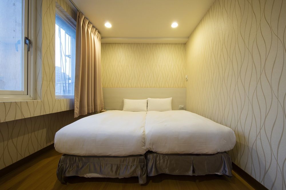 Tomorrow Hotel Taipei Esterno foto