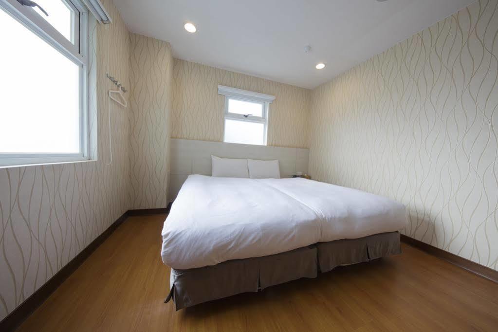 Tomorrow Hotel Taipei Esterno foto